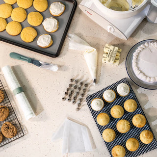 White Universal Plus with Baker's Bundle