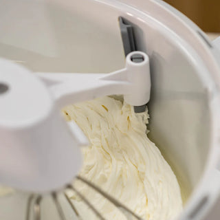 White Universal Plus with Baker's Bundle