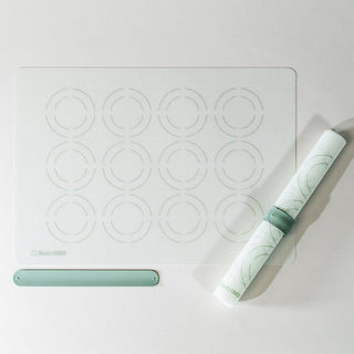 White Universal Plus with Baker's Bundle